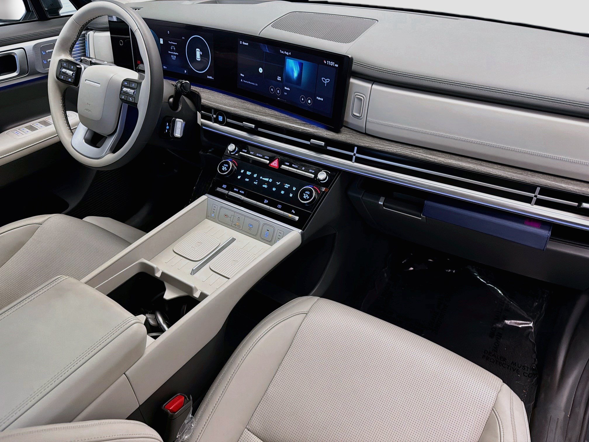 Used 2025 Hyundai Santa Fe Calligraphy FWD image 12