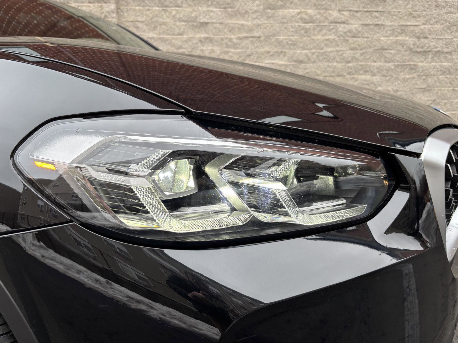 Used 2024 BMW X4 xDrive30i w/ Premium Package image 6