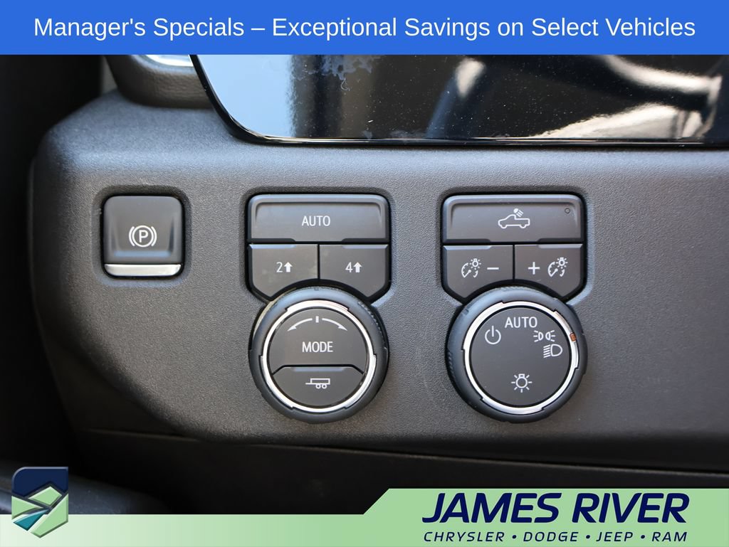 Used 2025 Chevrolet Silverado 1500 LT AWD/4WD image 30
