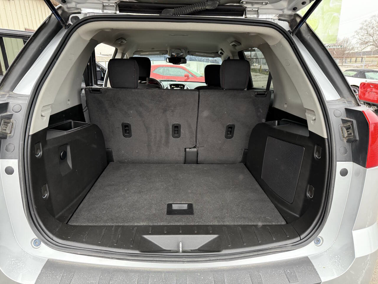 Used 2015 GMC Terrain SLE image 19