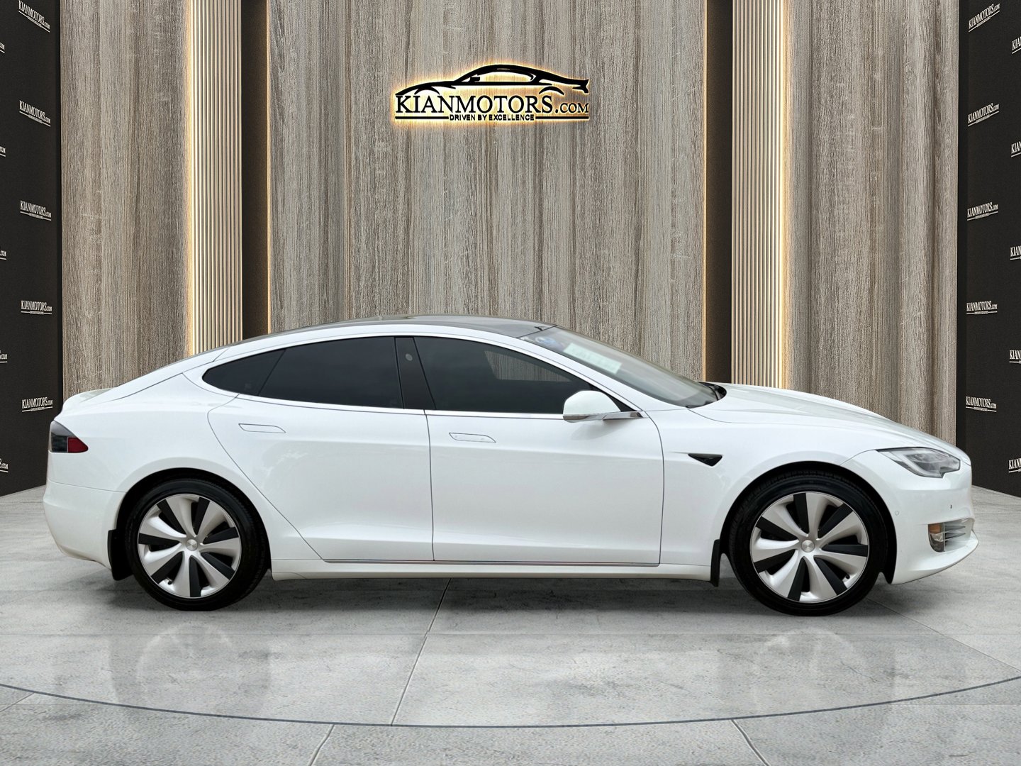 Used 2021 Tesla Model S Long Range Plus image 12
