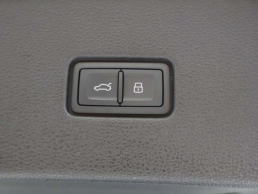 New 2026 Audi Q8 Premium image 15