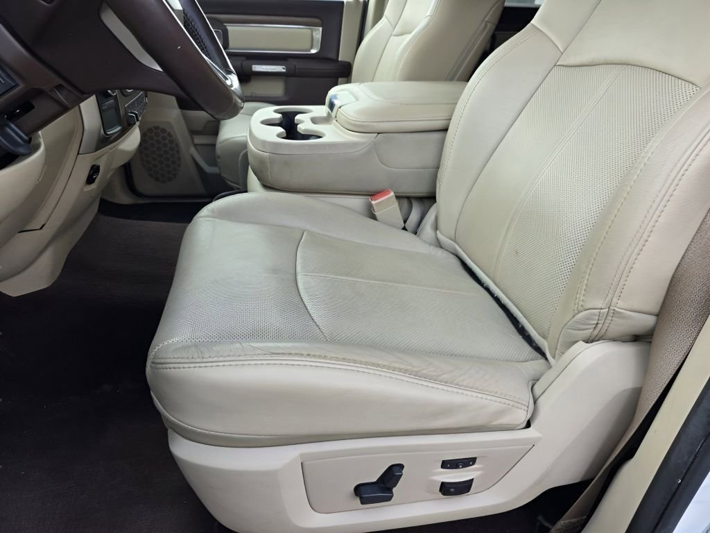 Used 2018 RAM 2500 Laramie w/ Cold Weather Group image 24