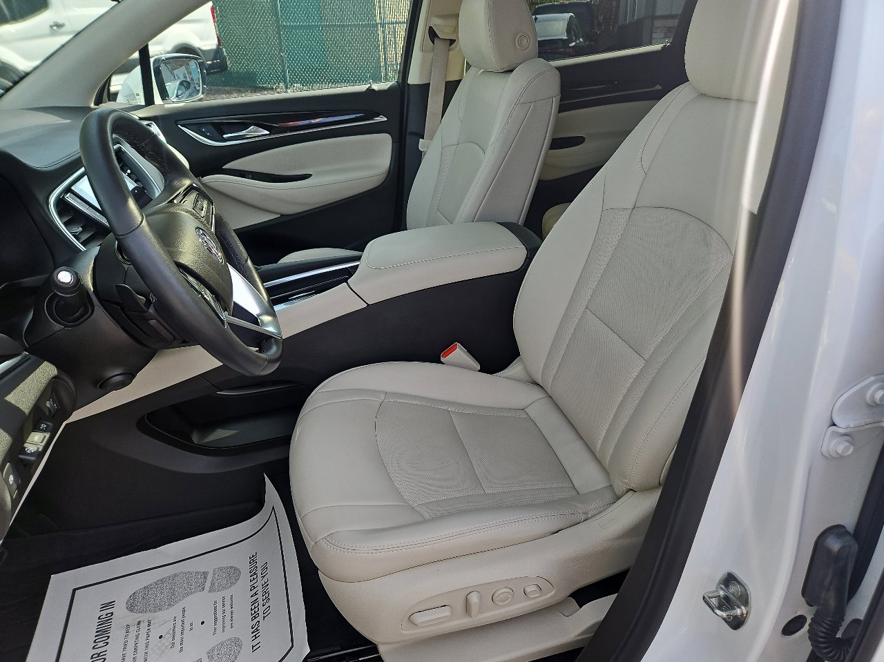 Used 2022 Buick Enclave Premium w/ Experience Buick Package image 12