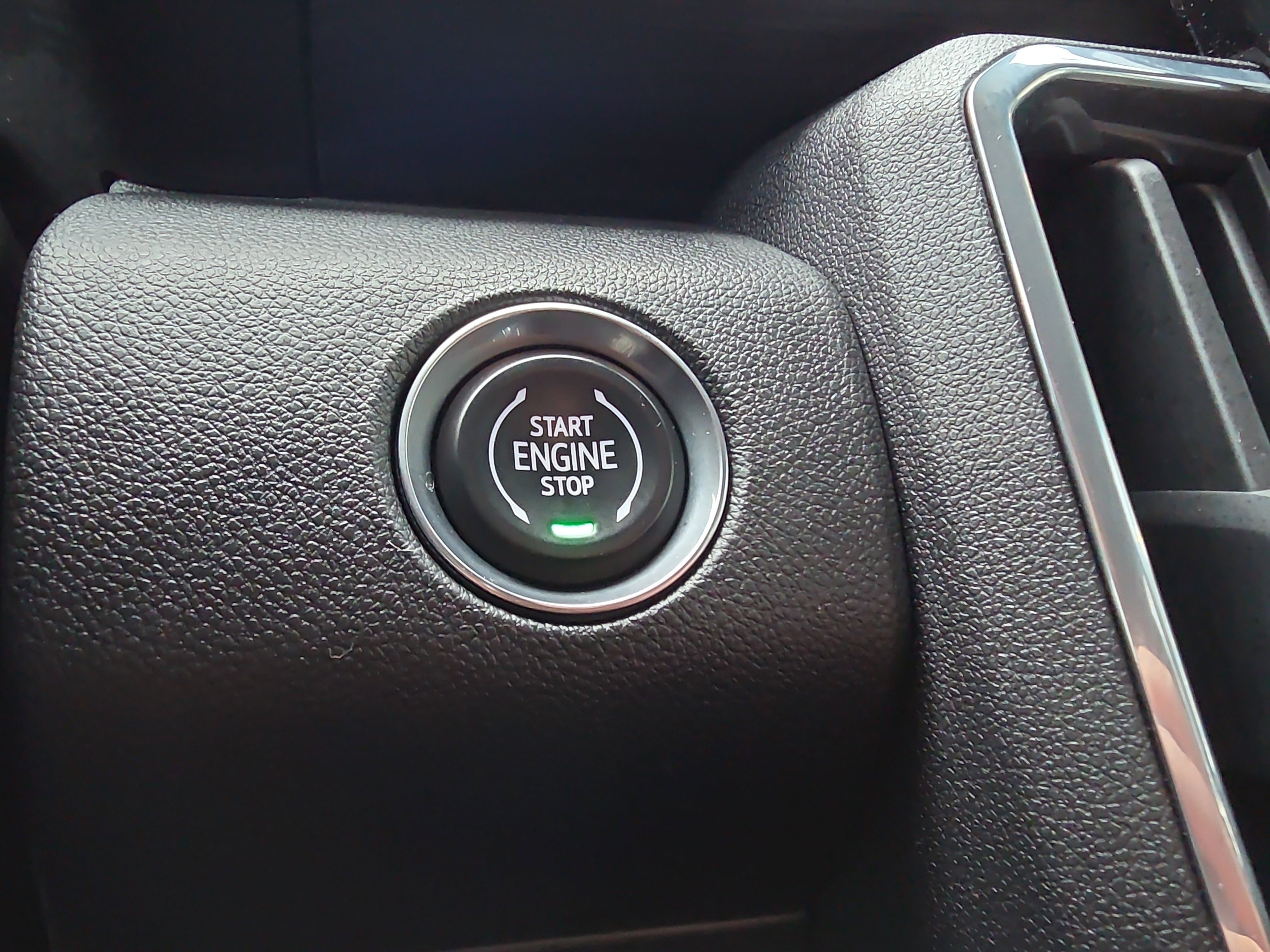 Used 2025 GMC Acadia Elevation image 20