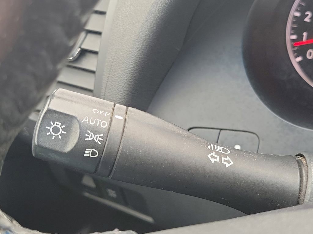 Used 2010 Nissan Altima 2.5 S w/ Convenience Pkg image 11