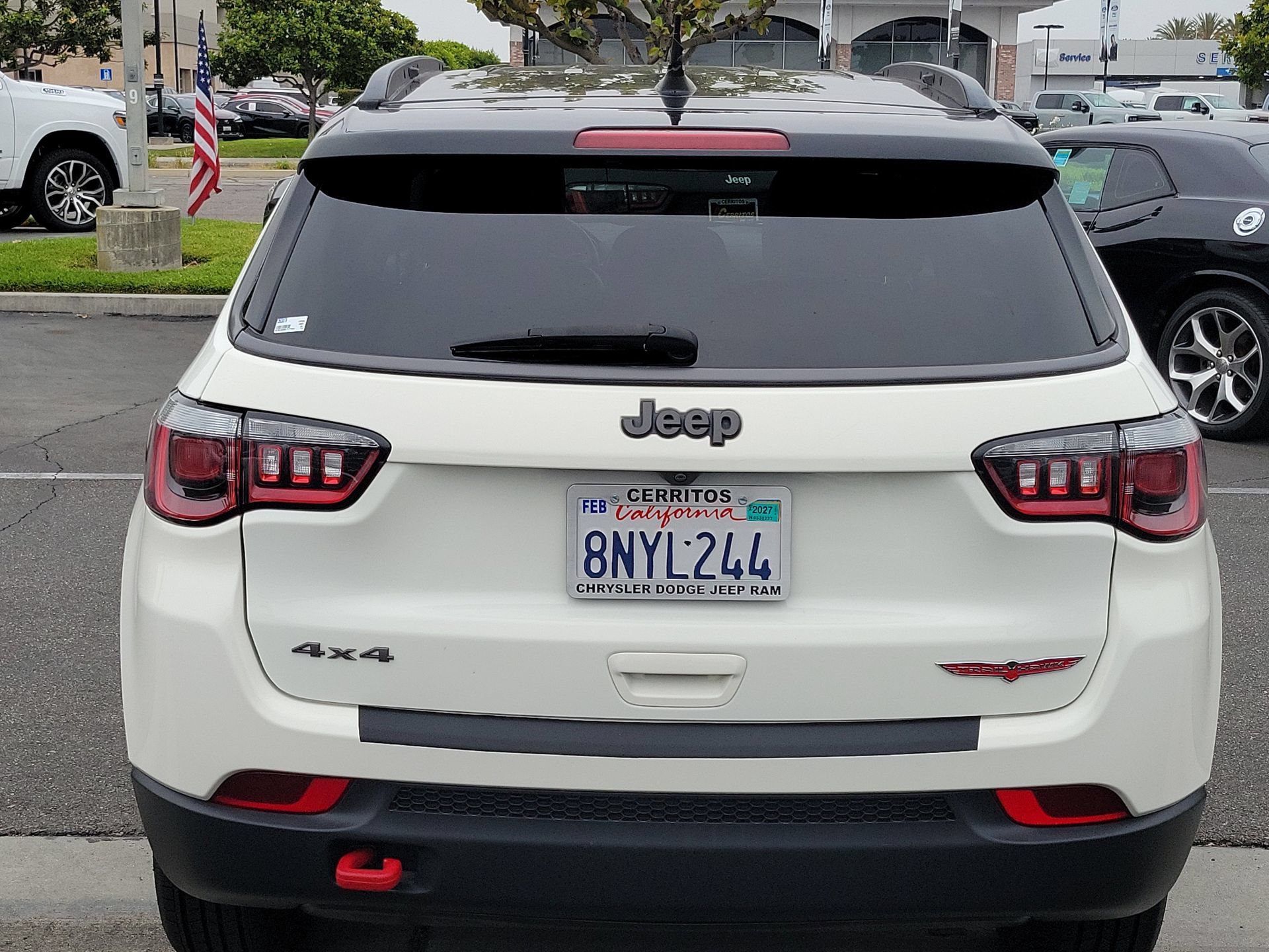 Certified 2020 Jeep Compass Trailhawk AWD/4WD image 3