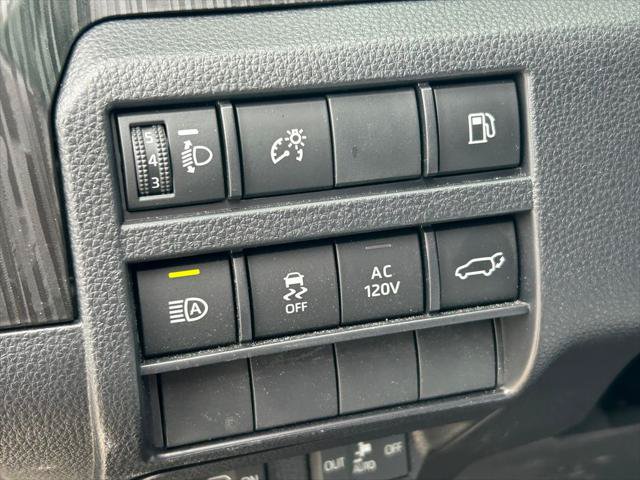 Certified 2025 Toyota 4Runner Platinum AWD/4WD image 30