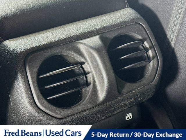 Used 2023 Jeep Wrangler Unlimited Sahara AWD/4WD image 31
