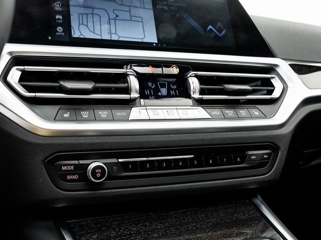 Used 2021 BMW 330e xDrive image 17