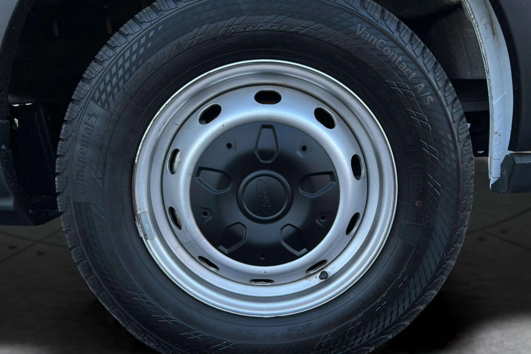 Used 2023 Ford Transit 250 148 High Roof image 34