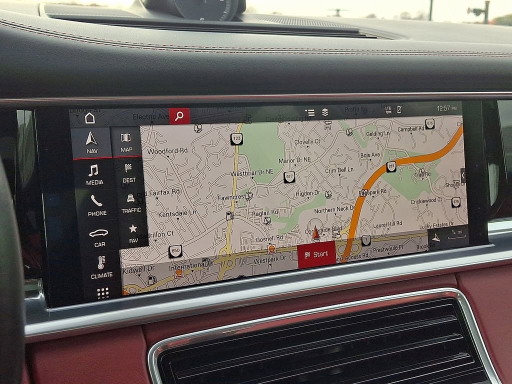 Used 2019 Porsche Panamera 4 image 18