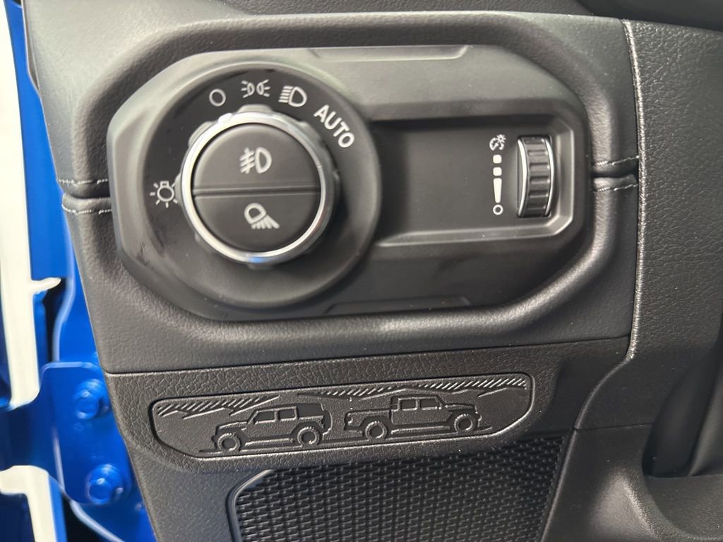 New 2026 Jeep Gladiator Sport image 19