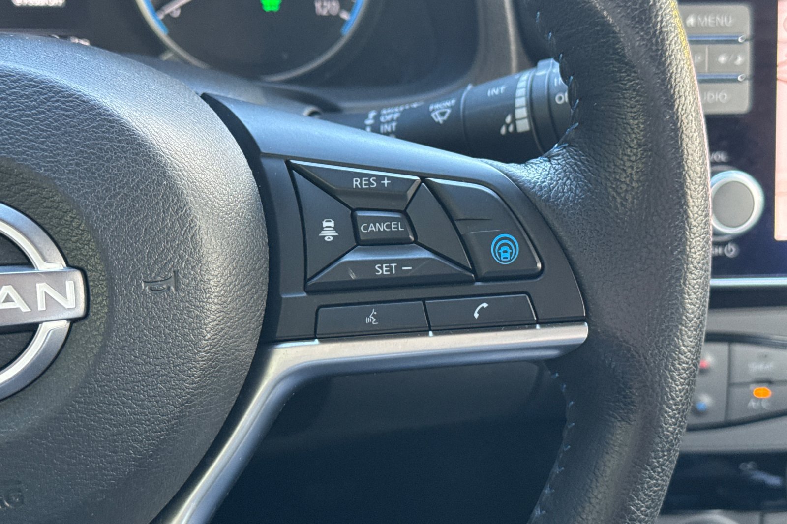 Certified 2023 Nissan Leaf SV Plus FWD image 39