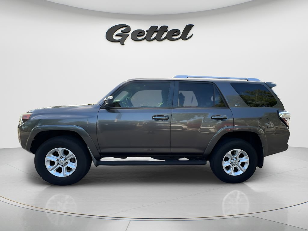 Used 2016 Toyota 4Runner SR5 RWD image 8