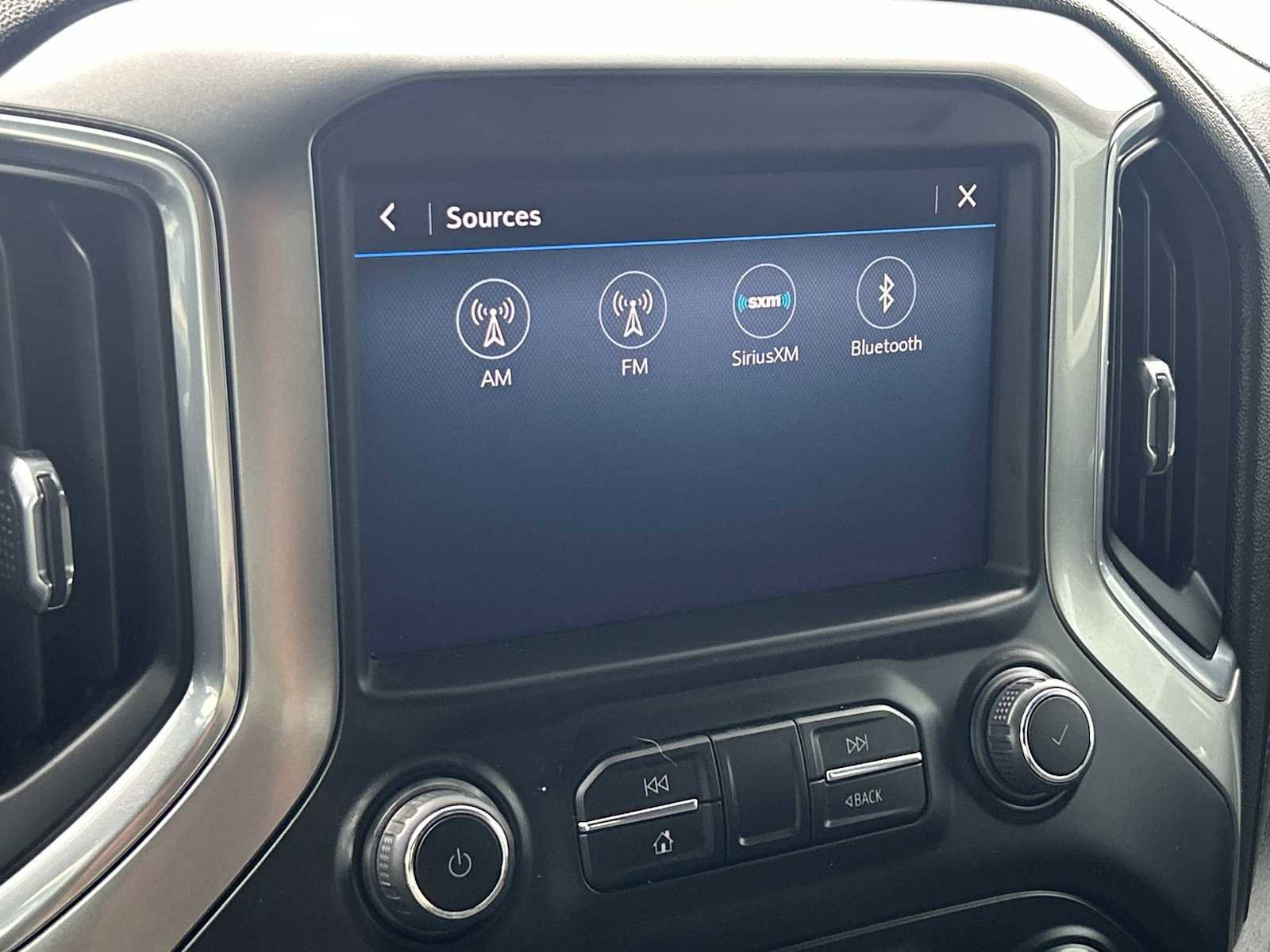 Used 2022 Chevrolet Silverado 2500 LT w/ Snow Plow Prep/Camper Package image 13