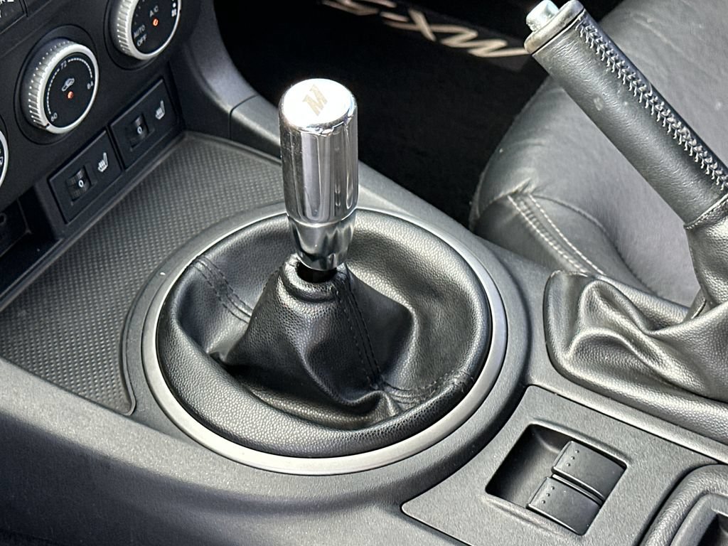 Used 2013 MAZDA MX-5 Miata Grand Touring RWD image 16