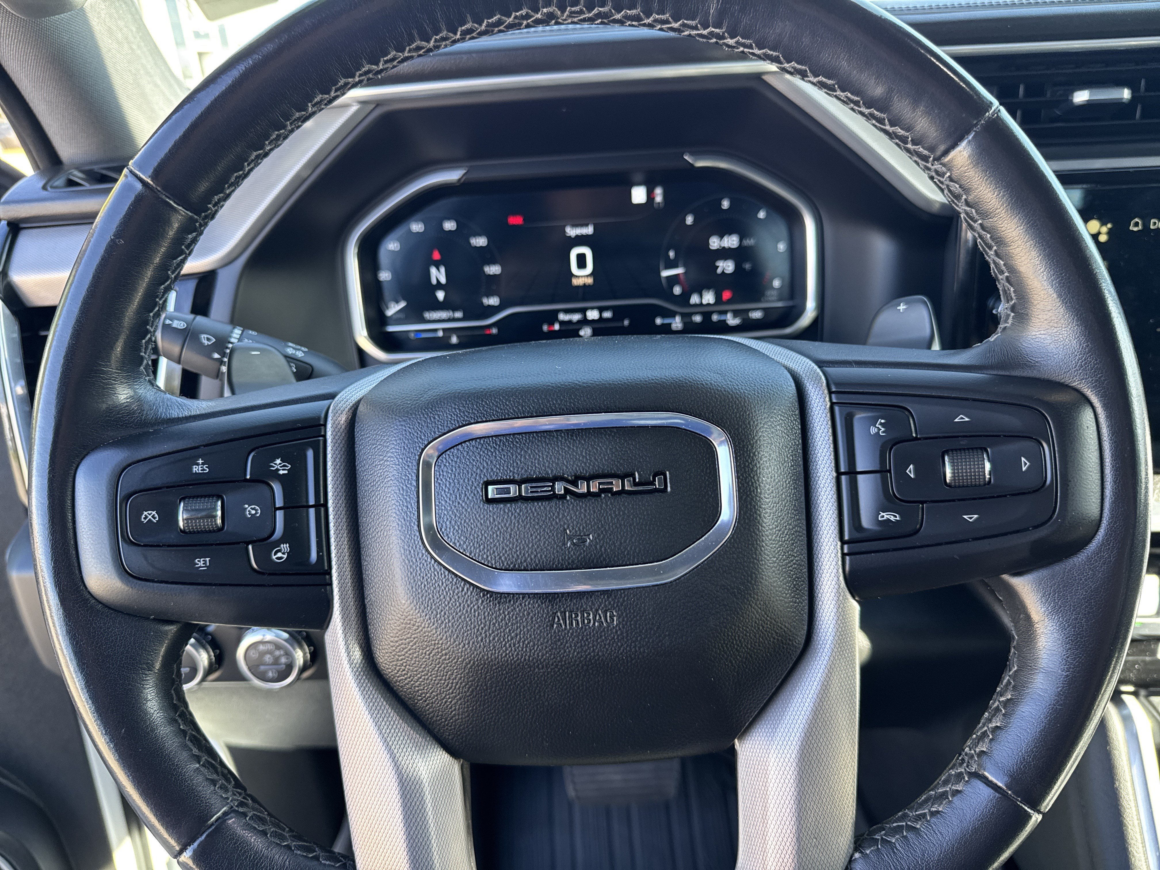 Used 2023 GMC Sierra 1500 Denali w/ Technology Package AWD/4WD image 15