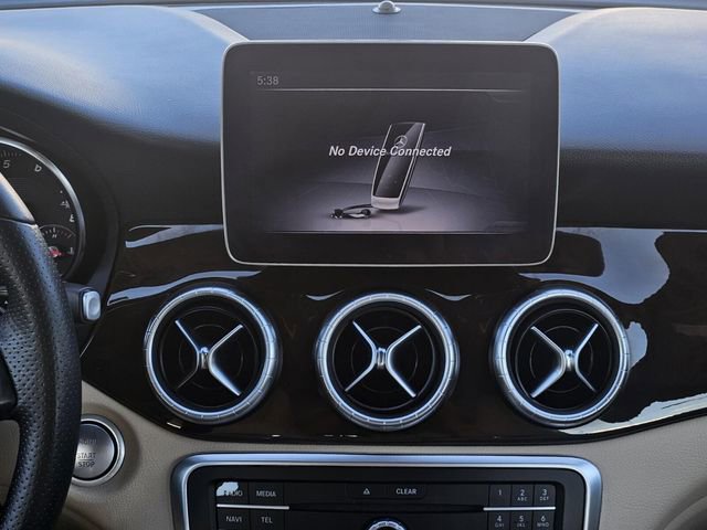 Used 2018 Mercedes-Benz CLA 250 image 18