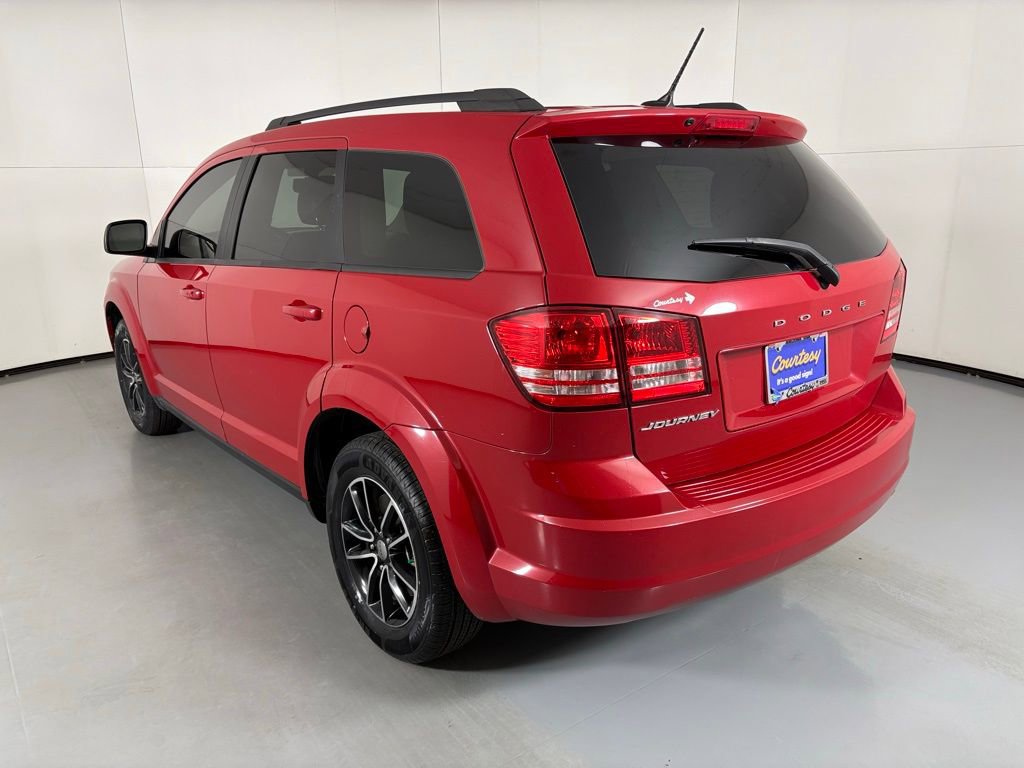 Used 2017 Dodge Journey SE w/ Flexible Seating Group image 6
