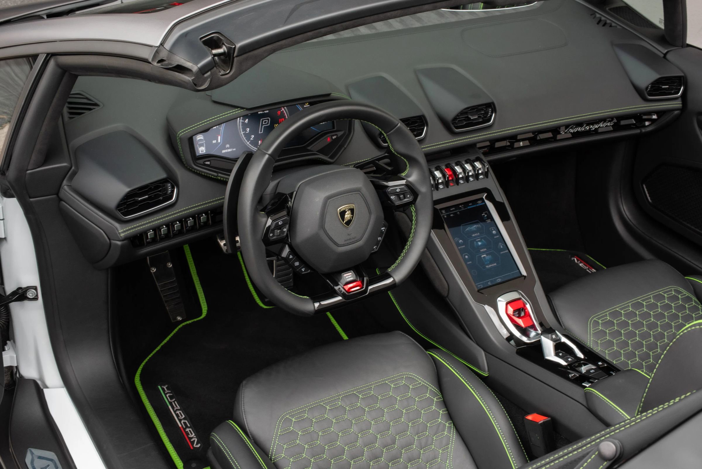 Used 2020 Lamborghini Huracan EVO AWD/4WD image 9