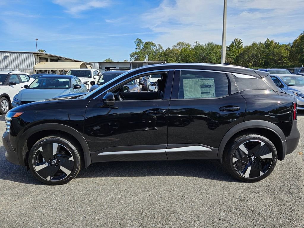 New 2026 Nissan Kicks SR image 2