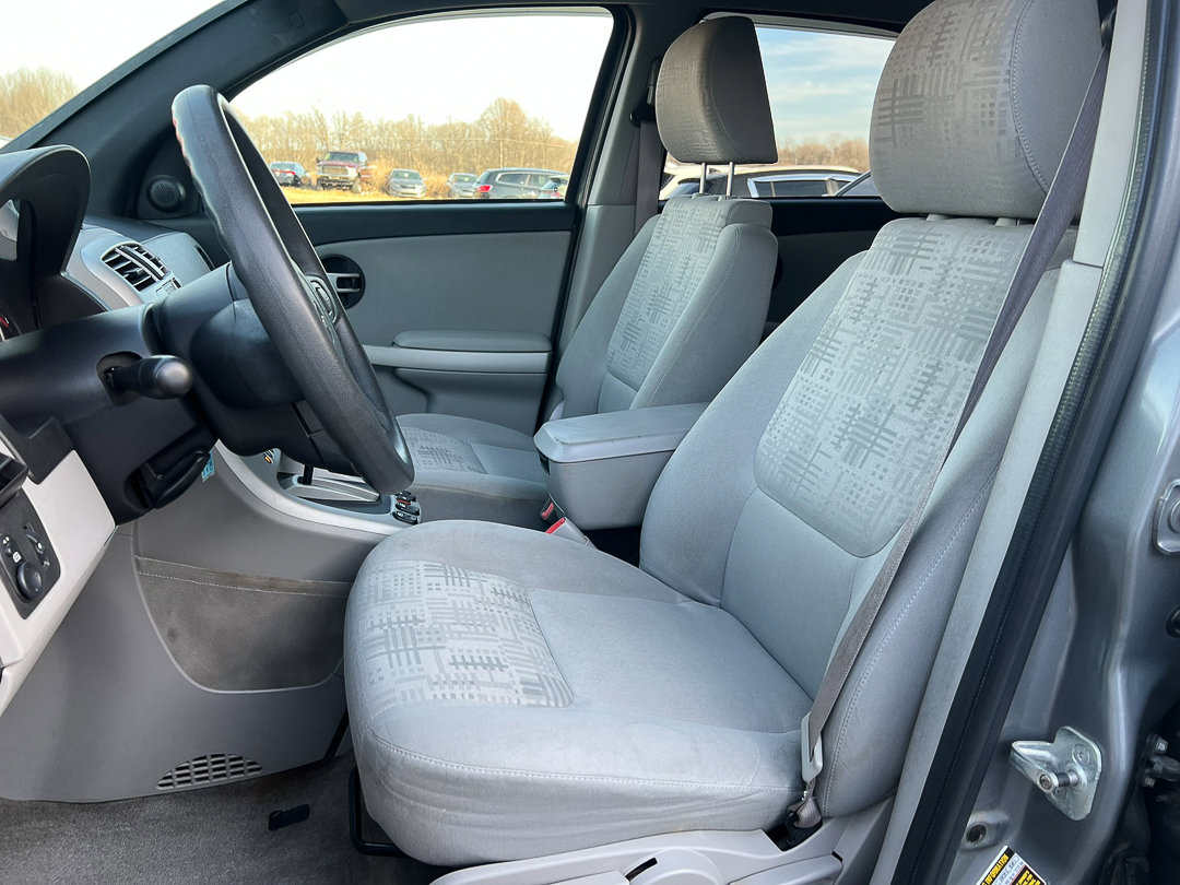 Used 2005 Chevrolet Equinox LS w/ Preferred Equipment Group image 12