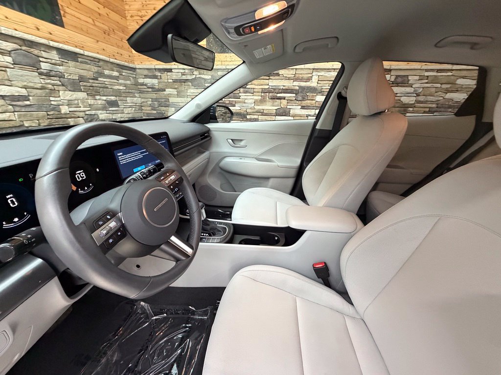 Certified 2024 Hyundai Kona SEL AWD/4WD image 28