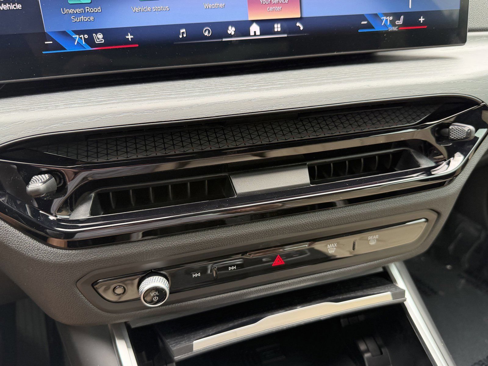 New 2026 BMW 230i Coupe w/ Convenience Package RWD image 25
