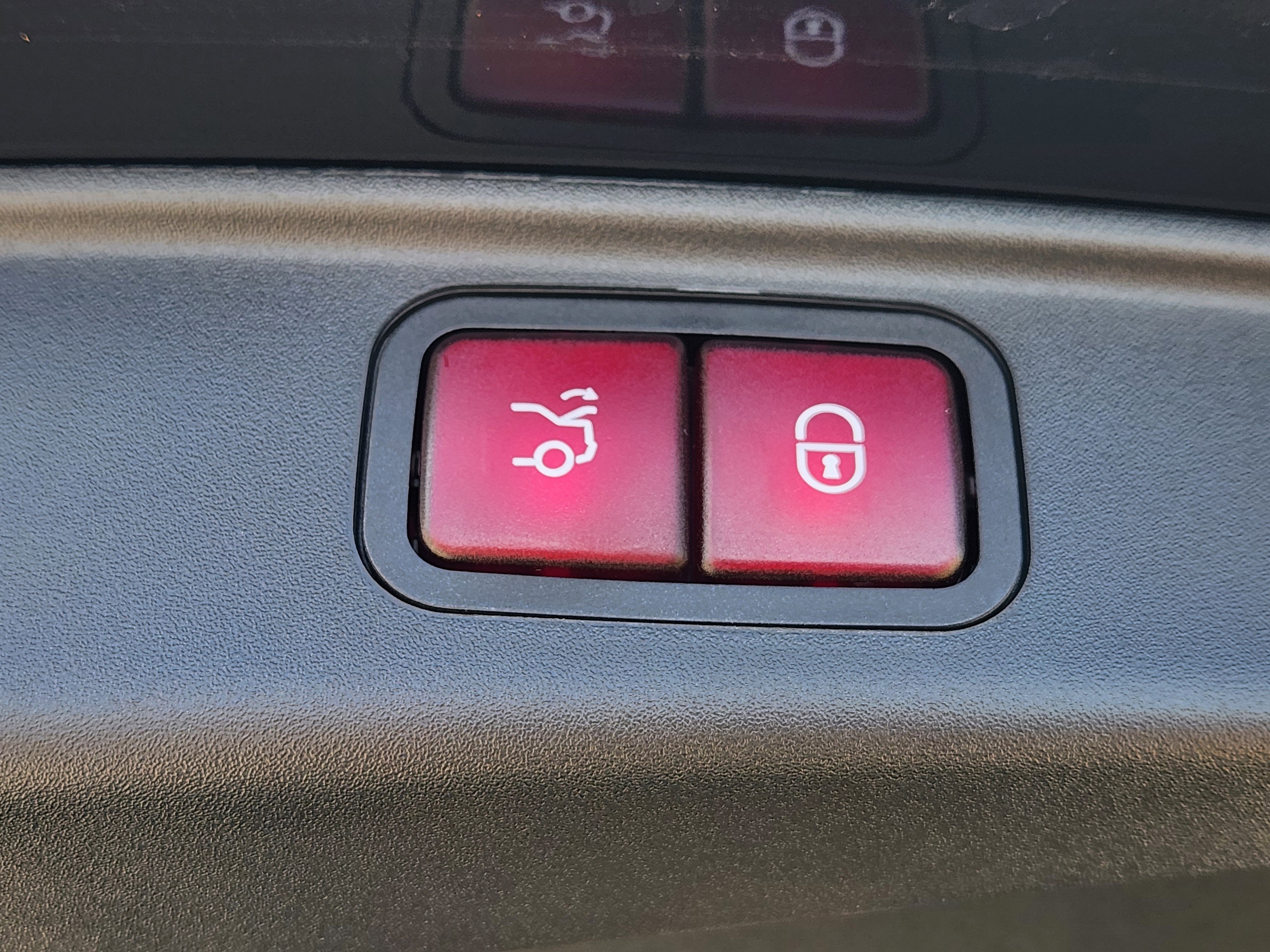 Used 2025 Mercedes-Benz AMG GT 55 image 29