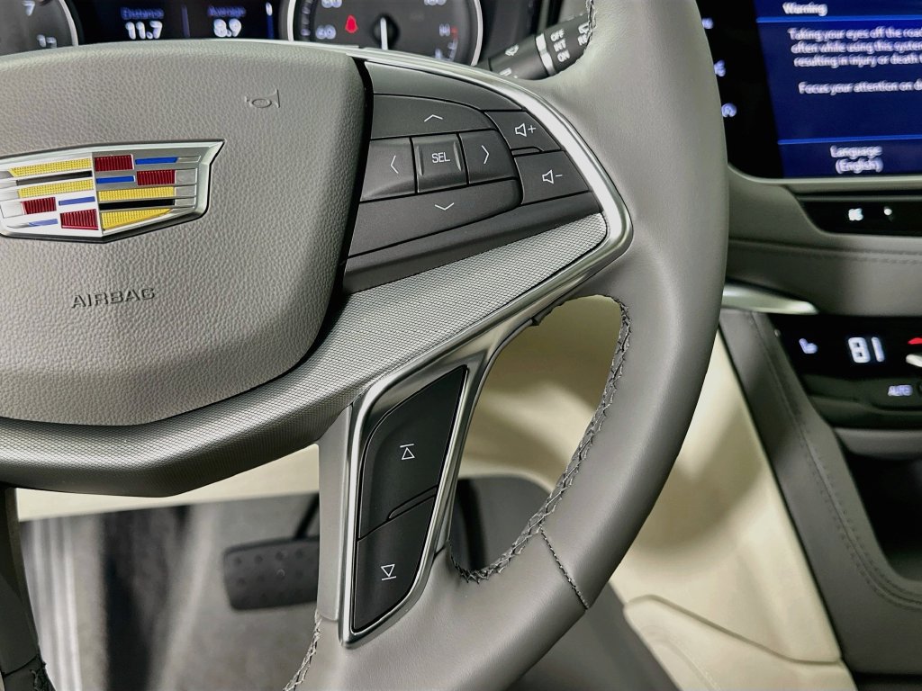 New 2026 Cadillac XT5 Premium Luxury w/ LPO, Floor Liner Package AWD/4WD image 13
