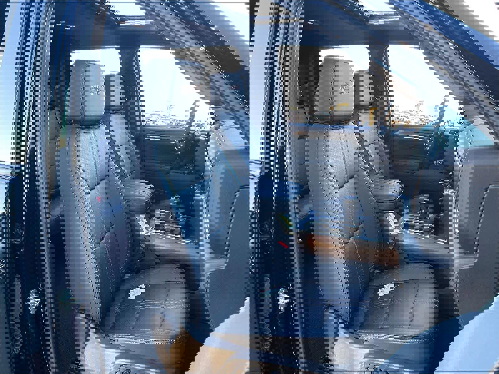 Used 2024 Chevrolet Silverado 1500 High Country w/ Midnight Edition image 10