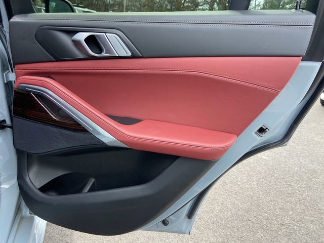 Certified 2024 BMW X6 xDrive40i w/ M Sport Professional Package image 27