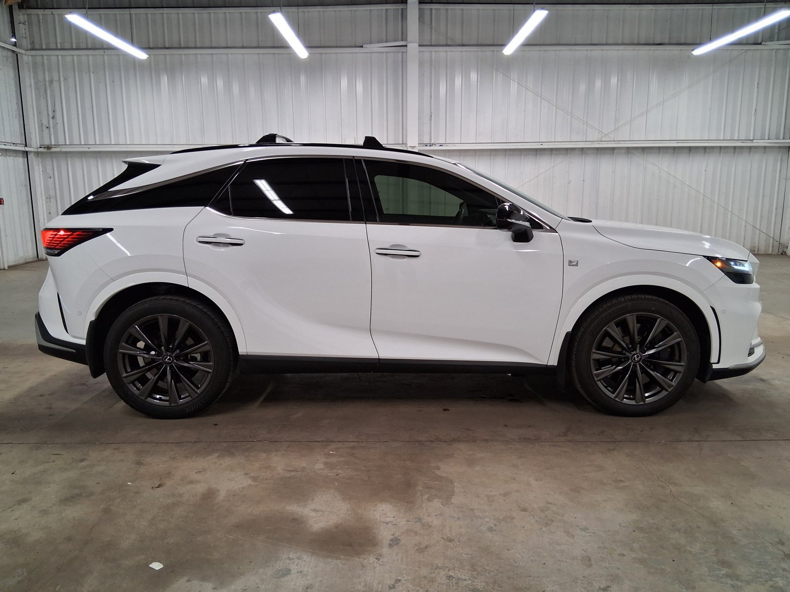 Used 2023 Lexus RX 350 F Sport w/ Cold Area Package AWD/4WD image 4