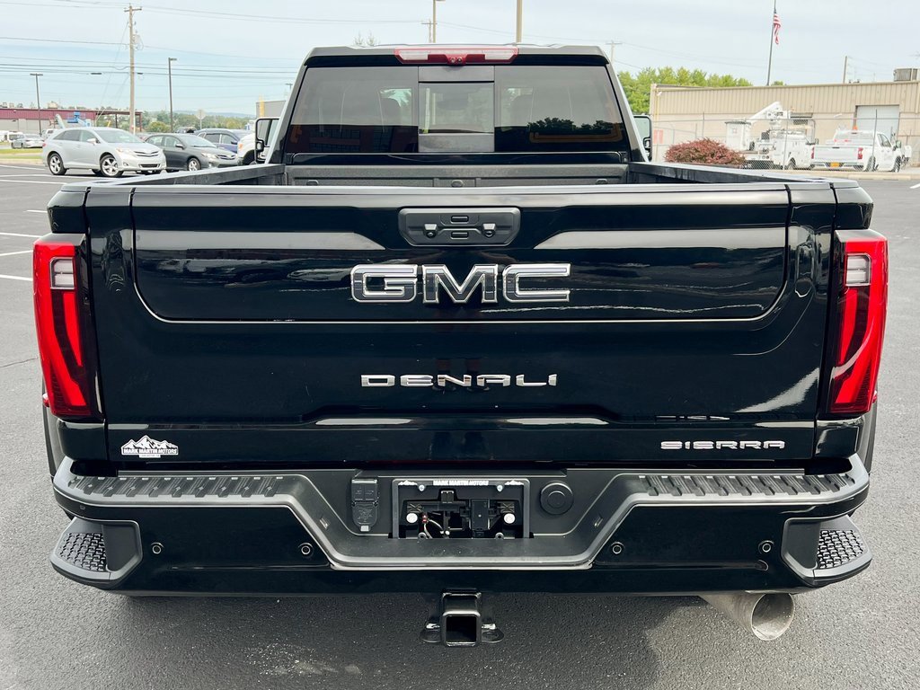 Used 2024 GMC Sierra 3500 Denali Ultimate image 13