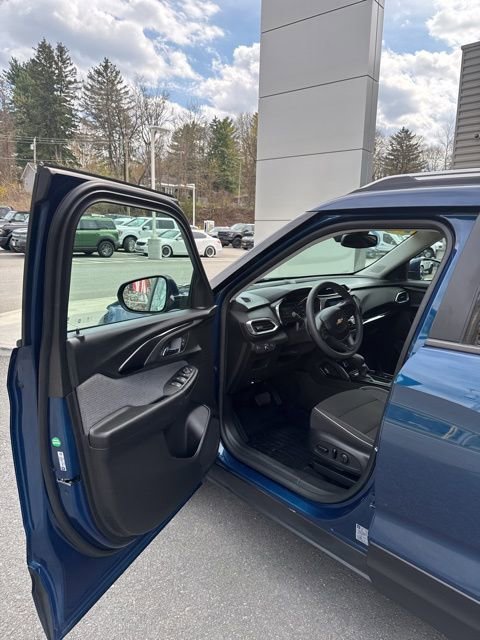 Used 2021 Chevrolet TrailBlazer LT w/ Convenience Package image 15