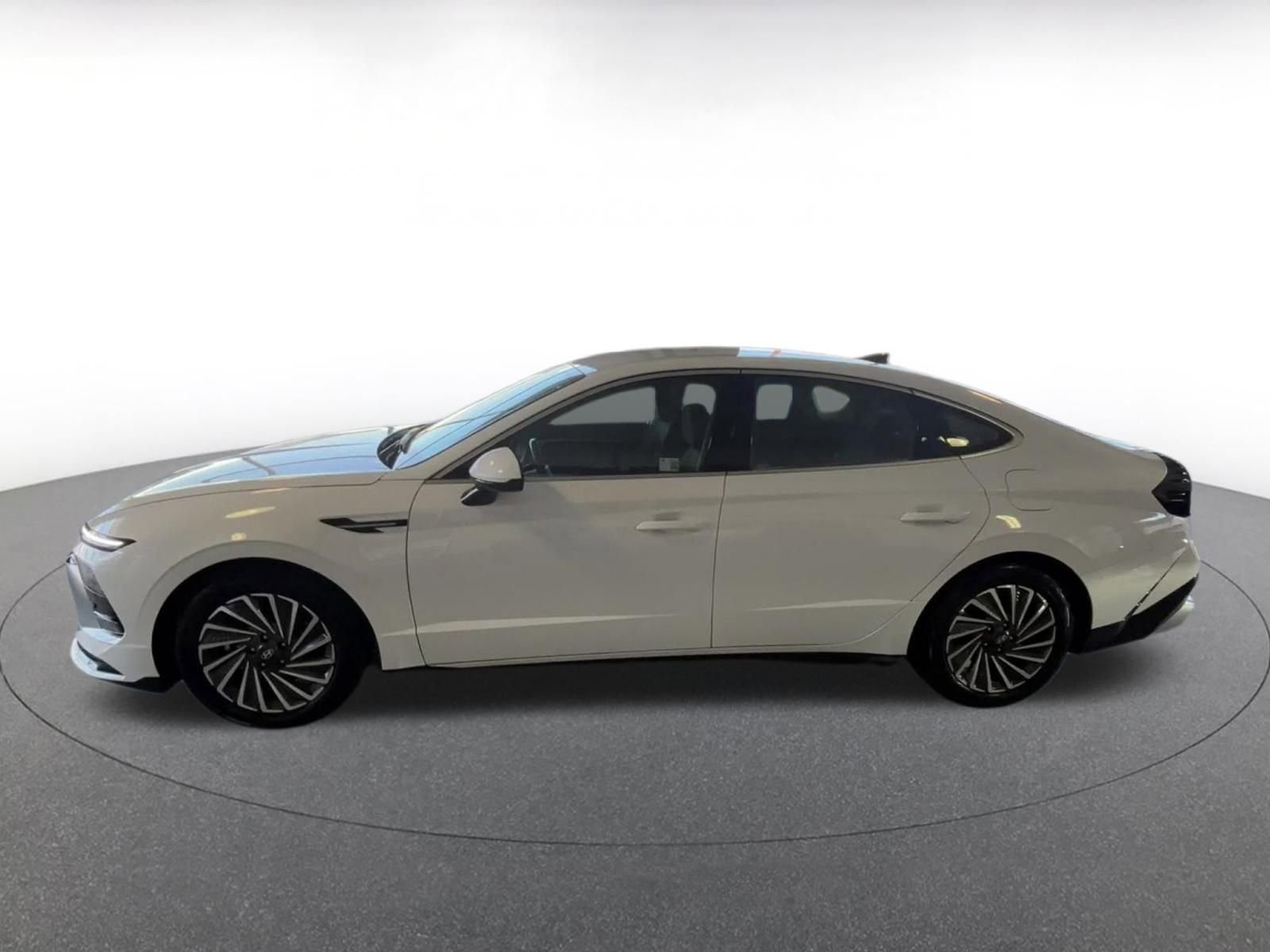 Used 2025 Hyundai Sonata SEL image 11