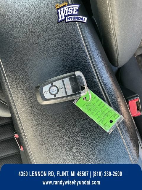 Used 2019 Ford Fusion SE FWD image 28