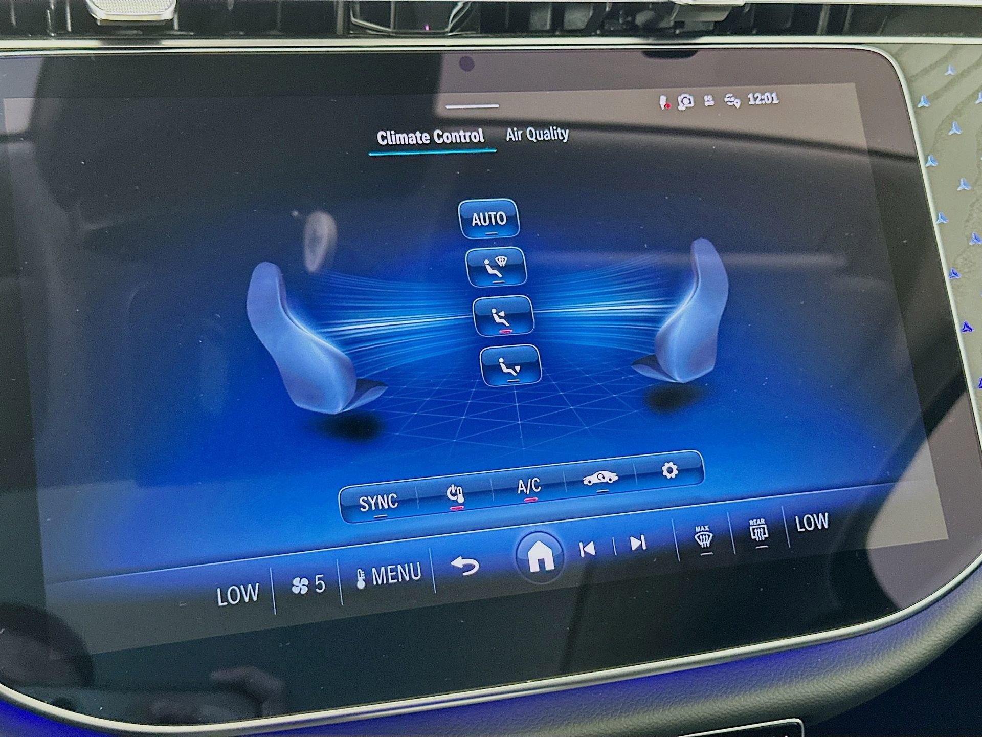 Used 2025 Mercedes-Benz E 350 Sedan image 17