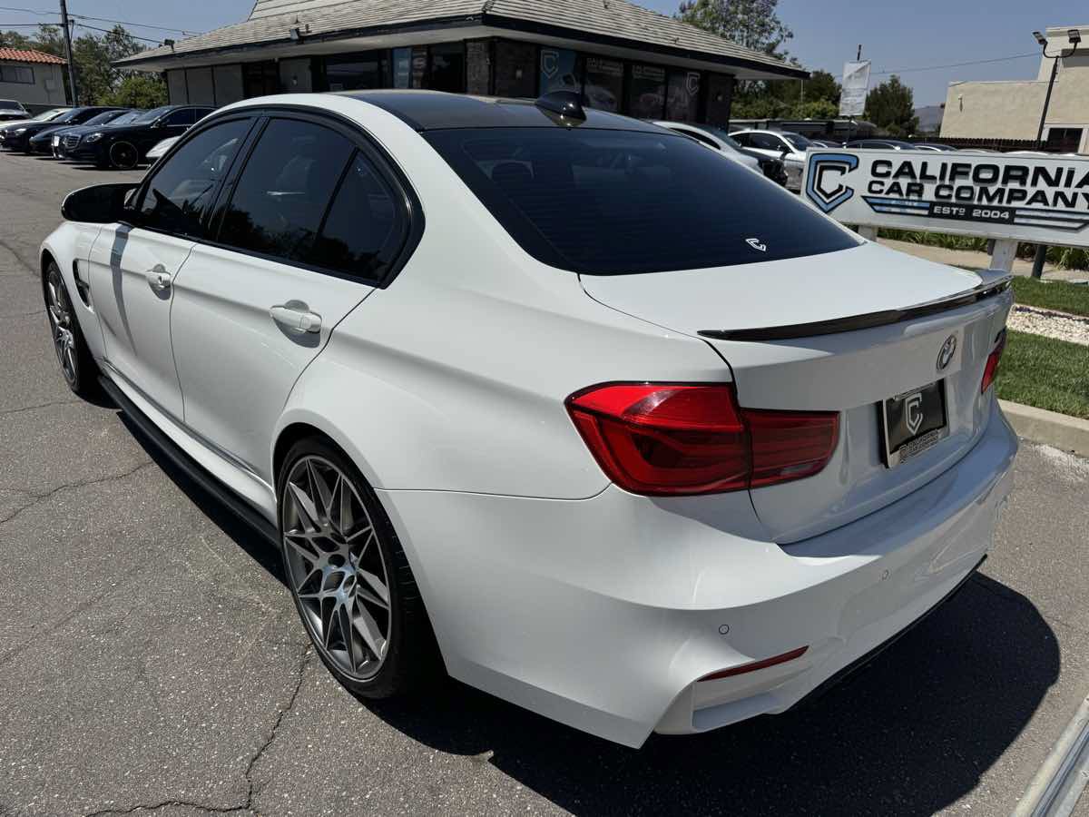 Used 2018 BMW M3 RWD image 3