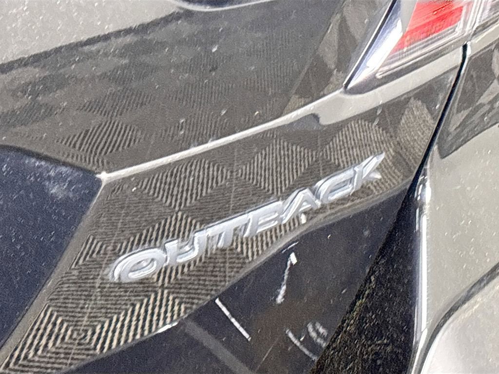Certified 2025 Subaru Outback Onyx Edition image 25