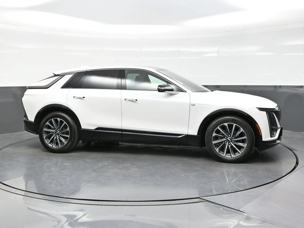 Certified 2024 Cadillac Lyriq Sport AWD/4WD image 8