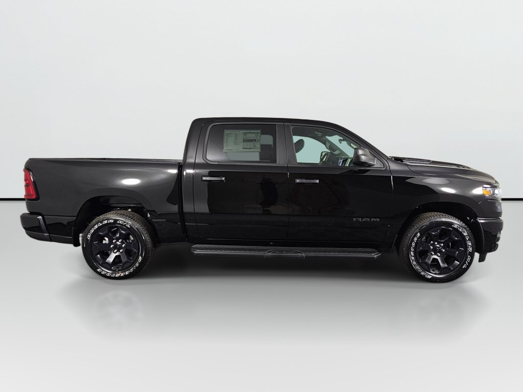 New 2026 RAM 1500 Express AWD/4WD image 3