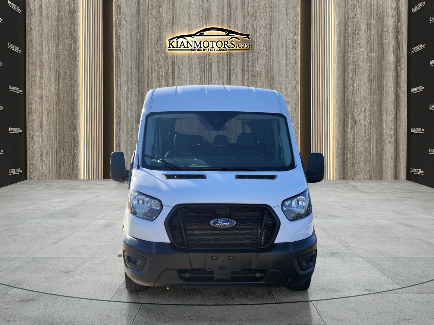 Used 2023 Ford Transit 350 XL image 5