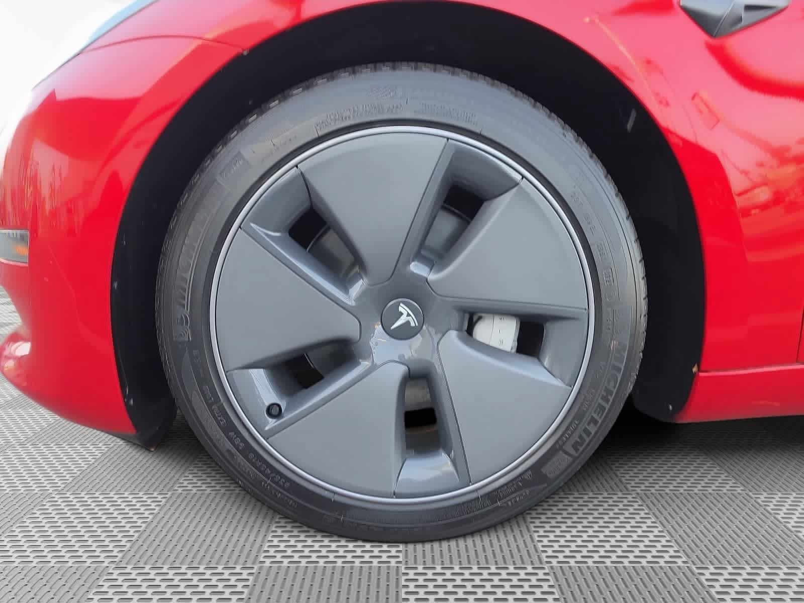 Used 2023 Tesla Model 3 Standard Range RWD image 14