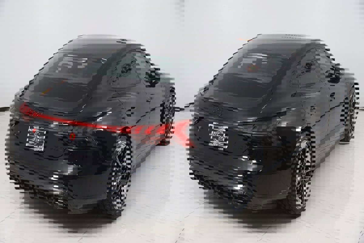 Used 2024 Audi RS e-tron GT w/ Carbon Performance Package image 88