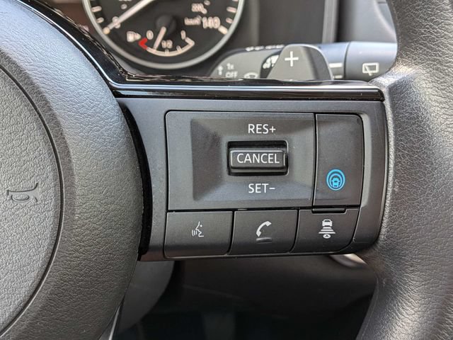 Used 2021 Nissan Rogue SV FWD image 25
