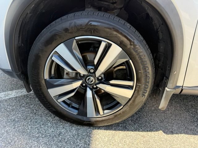 Certified 2021 Nissan Rogue SL w/ Premium Package AWD/4WD image 11