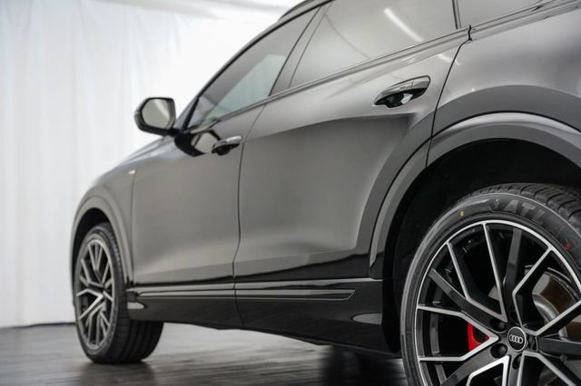 Used 2021 Audi Q8 Premium Plus w/ Premium Plus Package AWD/4WD image 32