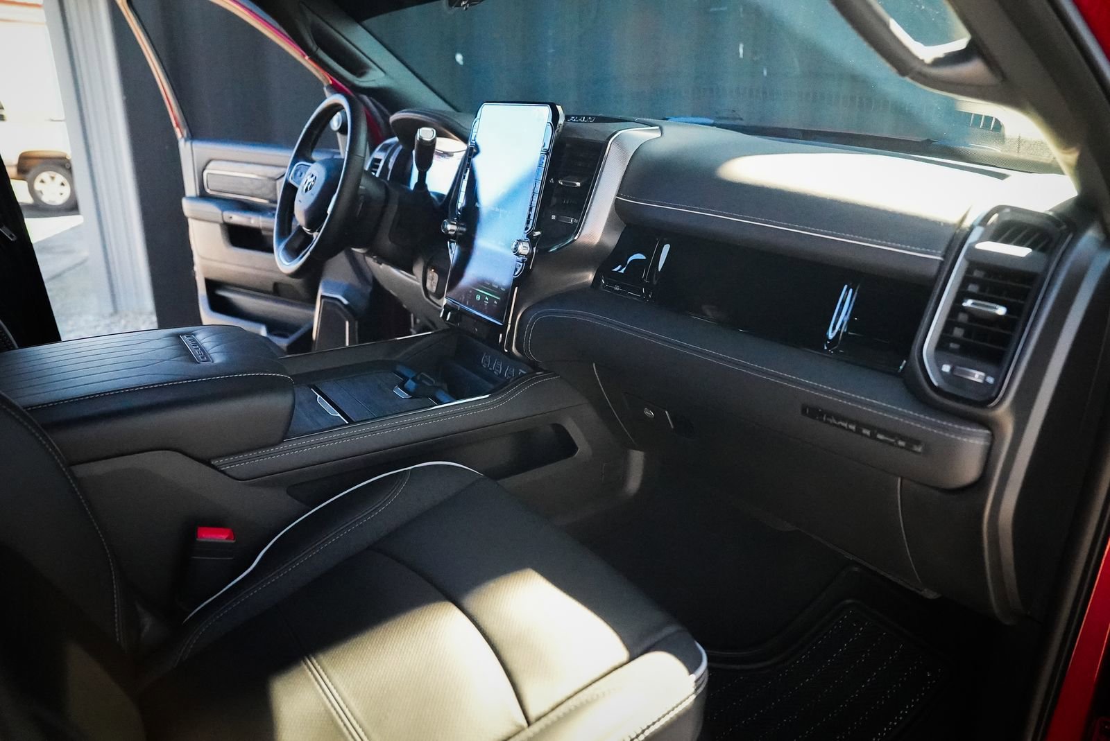 Used 2026 RAM 3500 Limited image 38